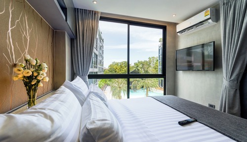 Junior Suite, Pool View