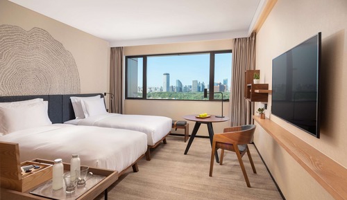 2 Twin Beds Specialty Room