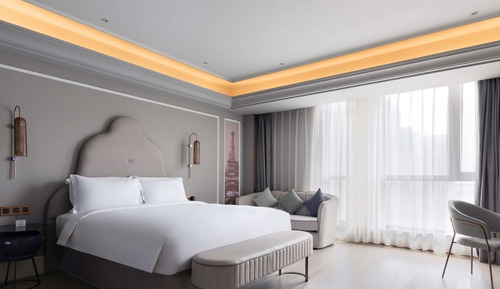 Standard Room, 1 King Bed