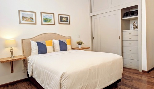 Apt 4, 2 bedrooms, 3 beds, 2 baths