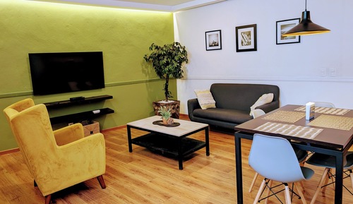 Apt 6, 2 bedrooms, 3 beds, 1.5 bath