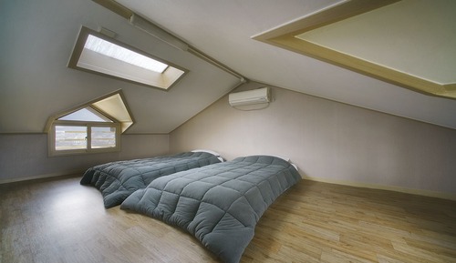 Duplex (Ja Woon Yeong)