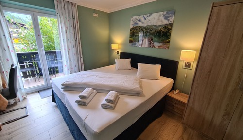Economy Double Room, Balcony, Mountain View