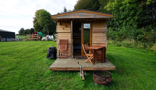 Cabin, Multiple Beds