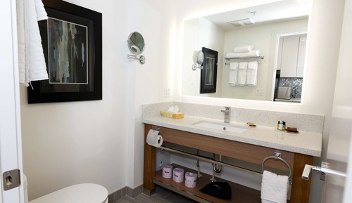 Standard Room, 1 Queen Bed, Accessible, Kitchenette (with Sofa bed) (non-Pet friendly)