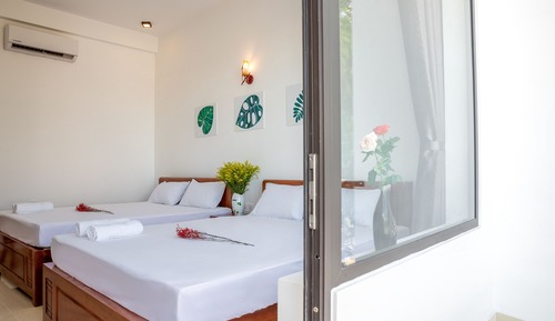 Family Room, Balcony