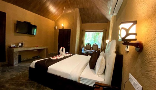 Village Theme Luxury Room (Plunge Pool)