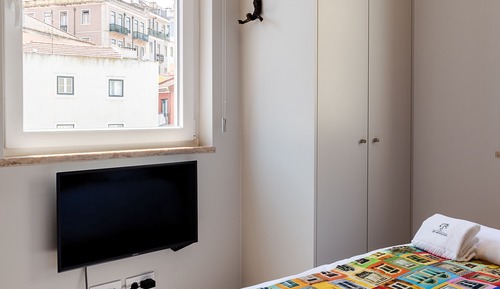 The One Bedroom Daily Cleaning Serviced Apartments