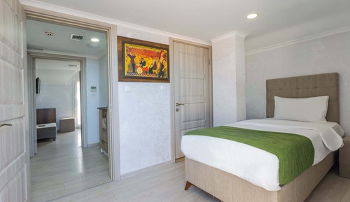 Business Twin Room