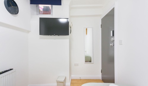 Quadruple Room, Shared Bathroom