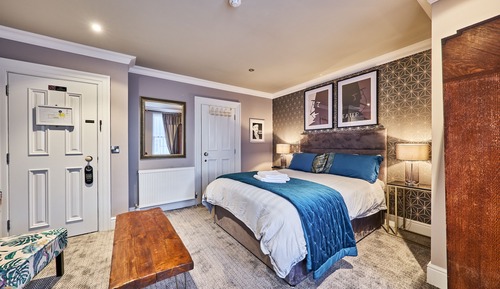 Double Room, Ensuite (Room 7)