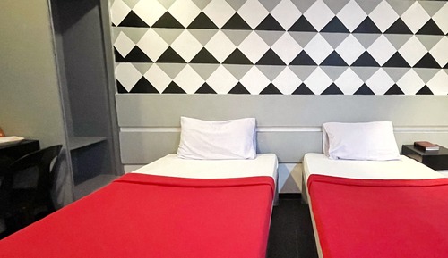 Standard Twin Room