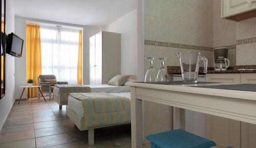 Economy Twin Room, City View