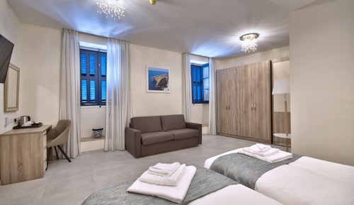 Family Double or Twin Room (No4)
