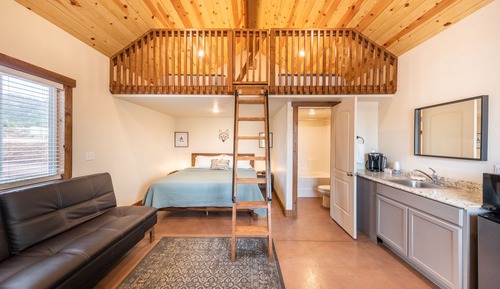 Deluxe Cabin