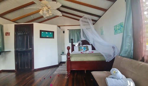 Panoramic Cabin