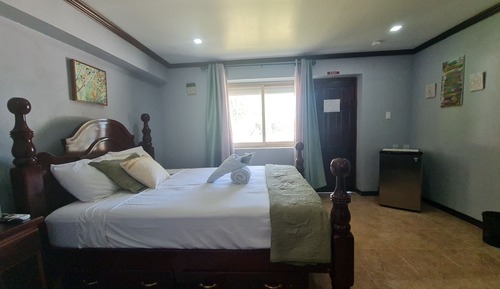 Comfort Room, 1 Queen Bed, Non Smoking