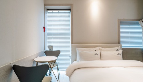 Economy Room, City View