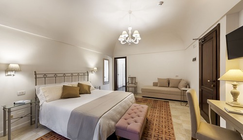 Standard Triple Room, City View