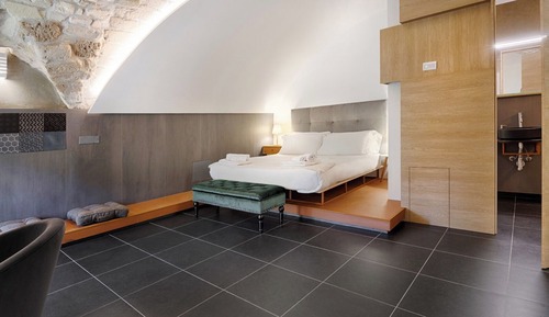 Standard Room, Annex Building