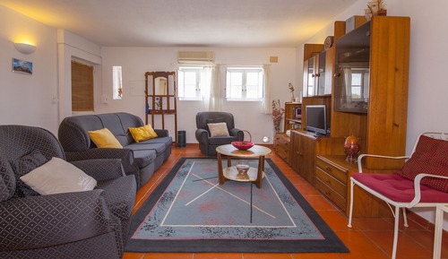 House, 2 Bedrooms