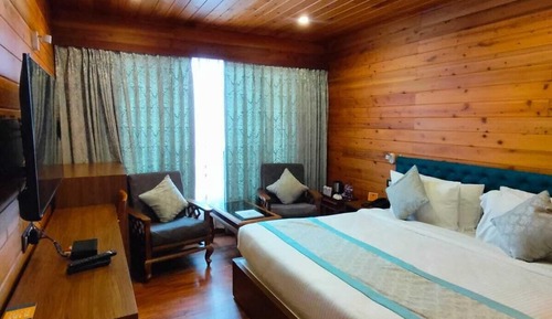 Deluxe View Room