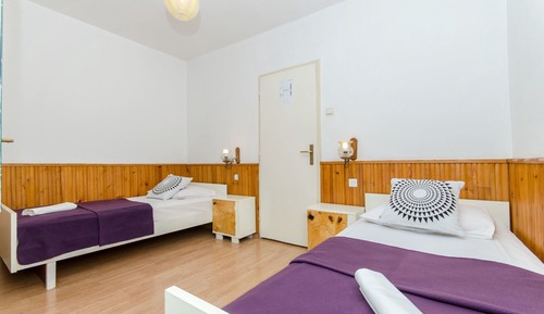 Apartment (A8)