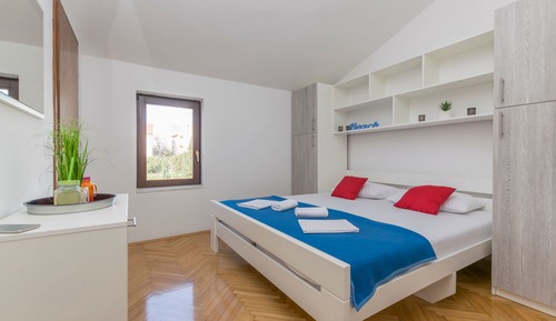 Apartment (A11)