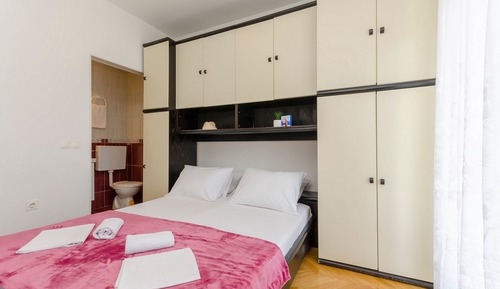 Apartment (A5)
