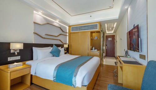 Deluxe Double Room, 1 King Bed, Kitchen