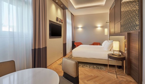 Junior Suite, 1 King Bed