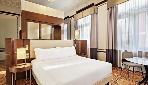 Deluxe Room, 1 King Bed (Historical Room)