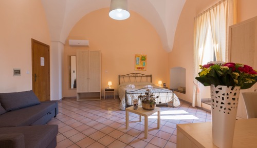 Double Room (Aoxenton)
