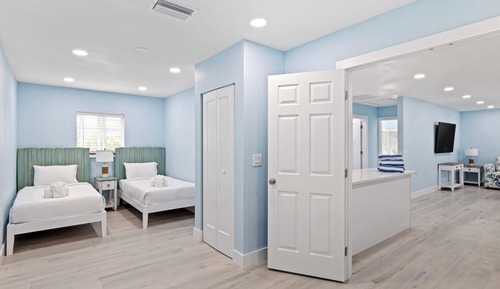 House, Private Bathroom (PALM RETREAT)