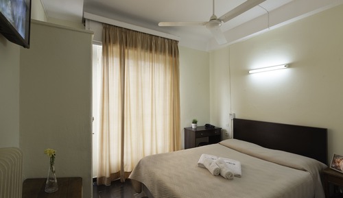 Single Room, Private Bathroom