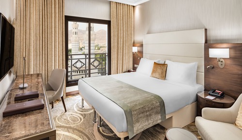 Standard Room, 1 King Bed