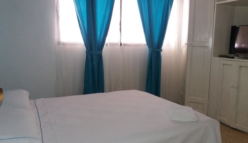 Single Room, 1 Large Twin Bed, Non Smoking