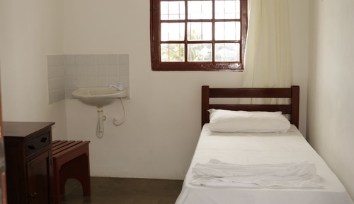 Basic Room, Shared Bathroom