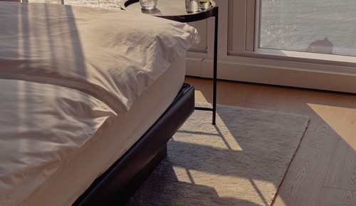 Deluxe River View Guestroom, 1 King Bed ADA Communication