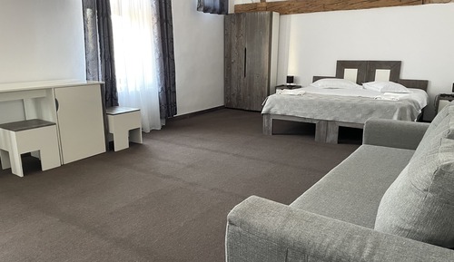 Family Suite, 1 King Bed with Sofa bed, Non Smoking, Garden View