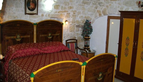 Room (Trullo, up to 2 people)