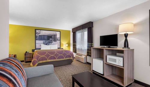 Suite, 1 King Bed, Non Smoking (Second Floor)
