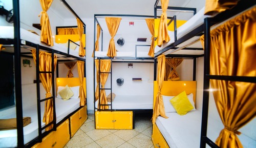 Shared Dormitory, Mixed Dorm
