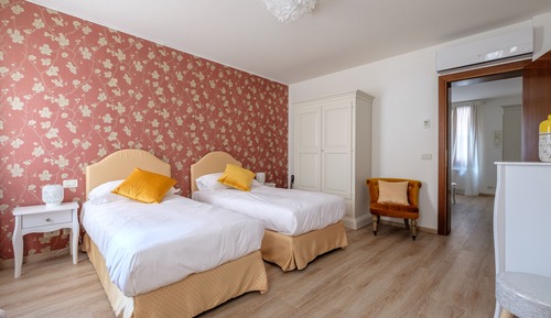 Apartment, 3 Bedrooms, 2 Bathrooms