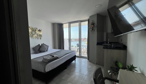 Premium Suite