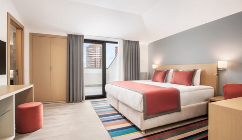 Suite, 1 King Bed, Non Smoking