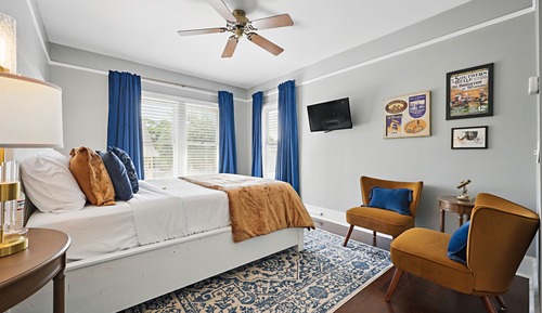 Deluxe Room, 1 Queen Bed, Non Smoking (The Palm Room)