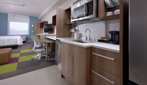 Studio Suite, 1 King Bed, Non Smoking