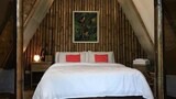 Queen Room with Garden View