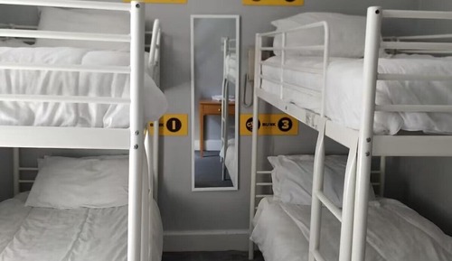 Economy Quadruple Room, Ensuite